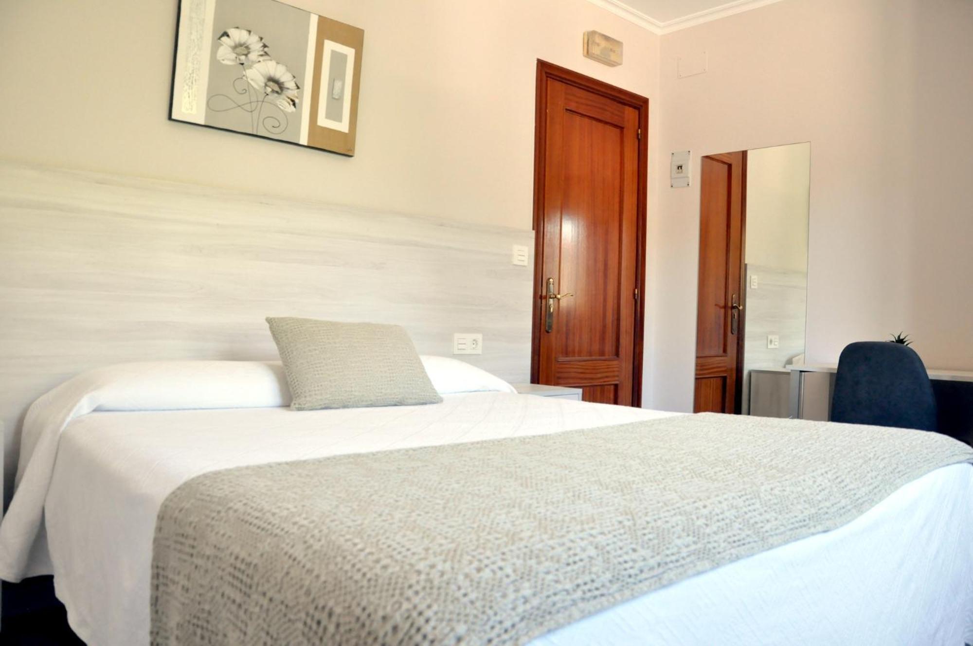 Hostal Paz Gondomar Exterior photo