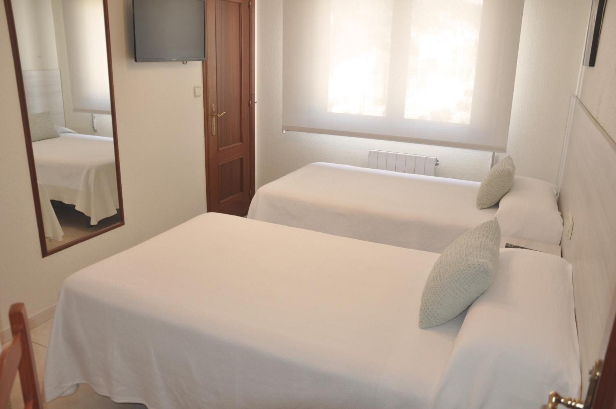 Hostal Paz Gondomar Exterior photo