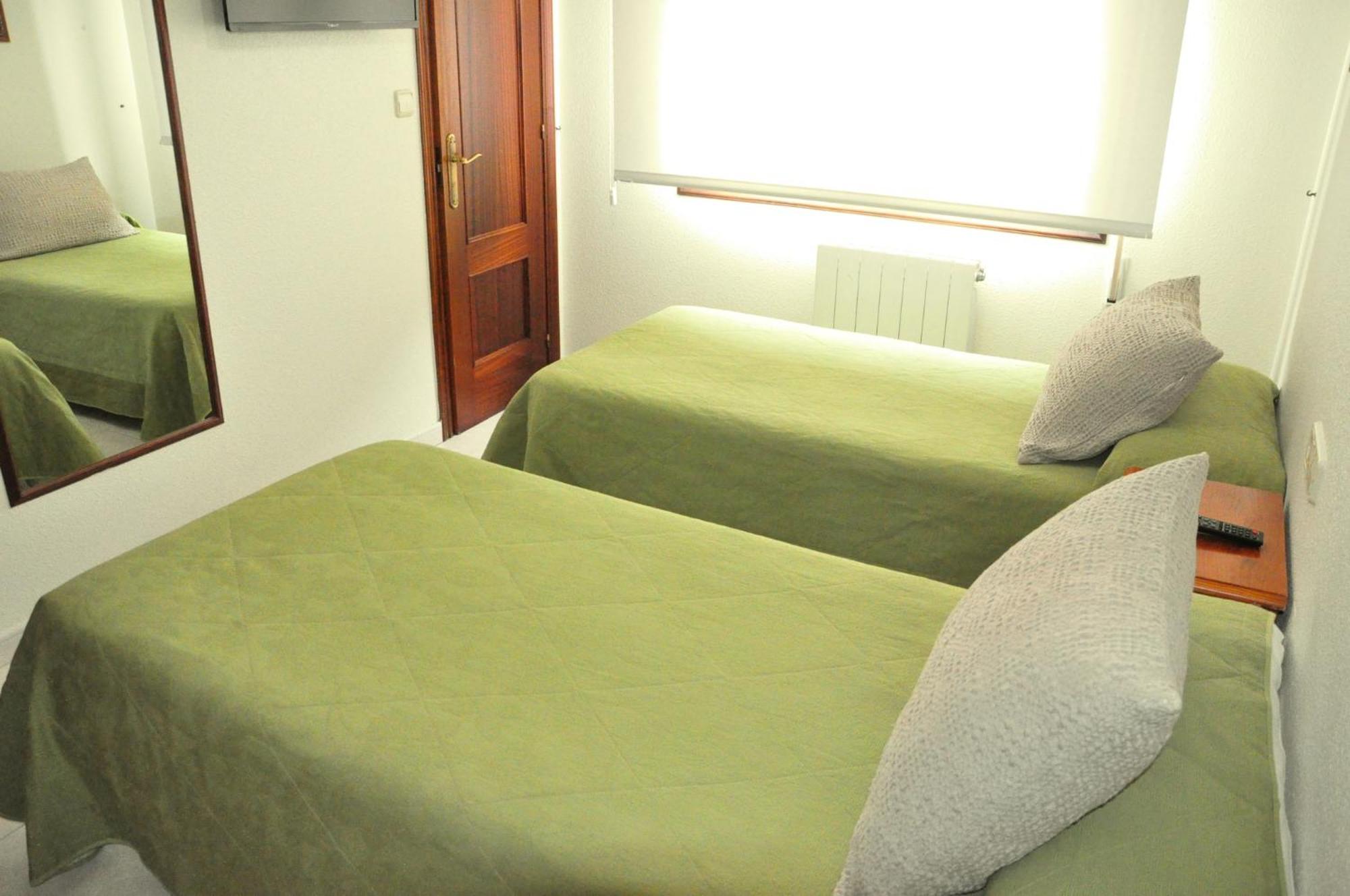 Hostal Paz Gondomar Exterior photo